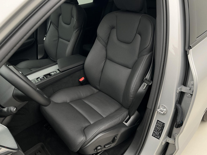 Volvo XC60 T6 AWD RECHARGE PLUS DARK AUT
