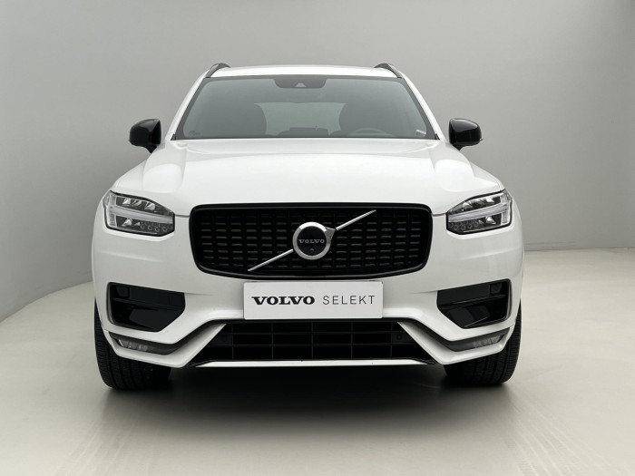Volvo XC90 B6 AWD R-DESIGN AUT REZERVACE