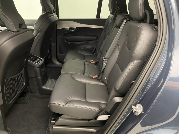 Volvo XC90 T8 AWD RECHARGE CORE 7míst