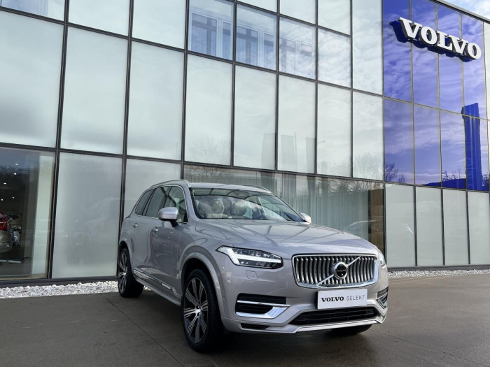 Volvo XC90 T8 AWD ULT. BRIGHT 7MÍSTNÁ Aut