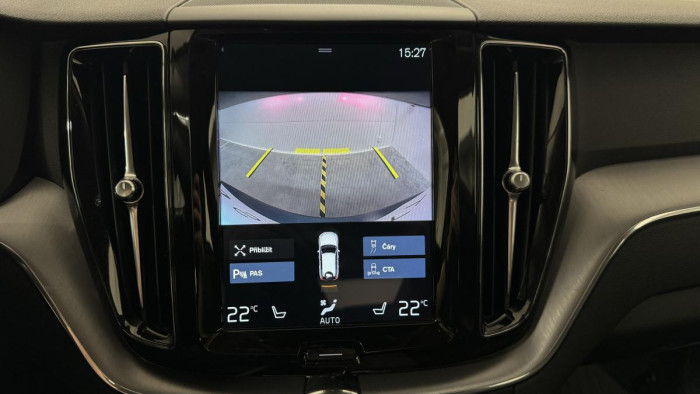 Volvo XC60 B4 AWD MOMENTUM AUT REZERVACE 2.0 Momentum