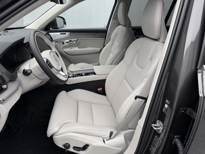 Volvo XC90 B5 AWD AUT BRIGHT ULTRA 7 míst