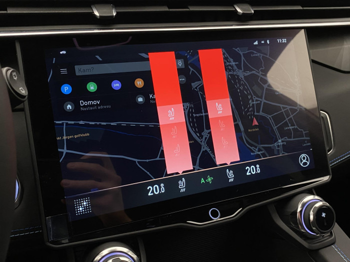 Lynk & Co 01 PHEV DCT REZERVACE