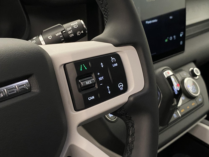 Land Rover Defender 110 D200 S AWD REZERVACE 3.0 d