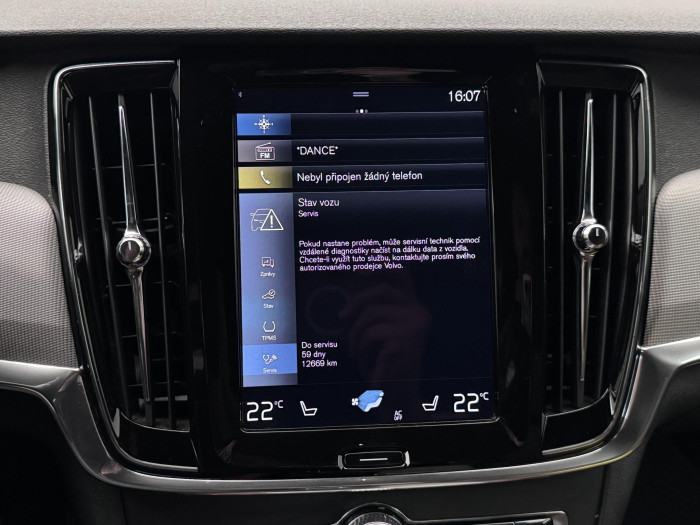 Volvo V90 CC D5 AWD PRO CZ 1.maj 2.0 d CC CC