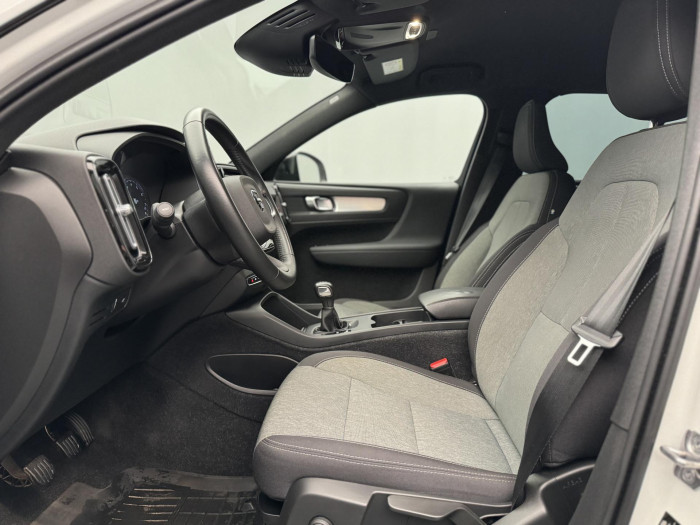 Volvo XC40 T2 MOMENTUM CZ 1.5 Momentum