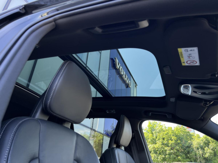 Volvo XC90 T8 AWD R-DESIGN 7MÍSTNÁ Aut
