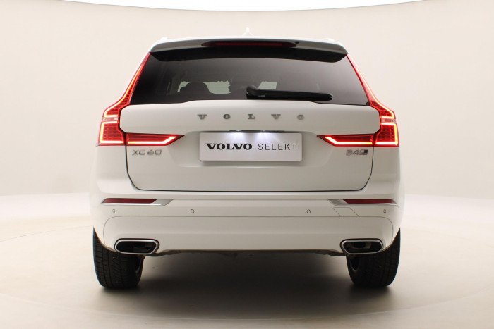 Volvo XC60 B4 AWD INSCRIPTION AUT CZ