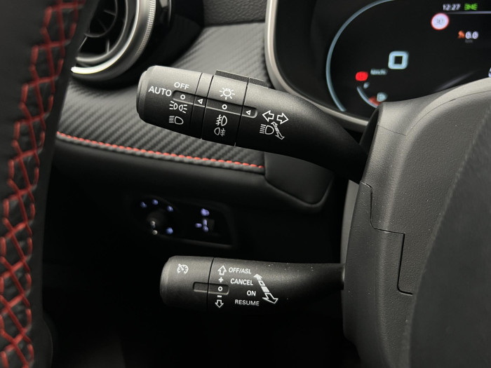 MG ZS EMOTION PLUS 1.5DVVT CZ 1.maj.