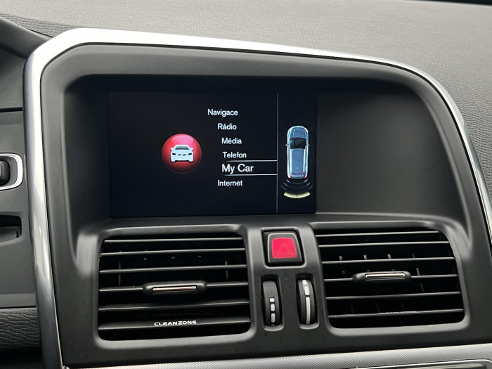 Volvo XC60 D4 AWD MOMENTUM AUT 2.4 d Momentum