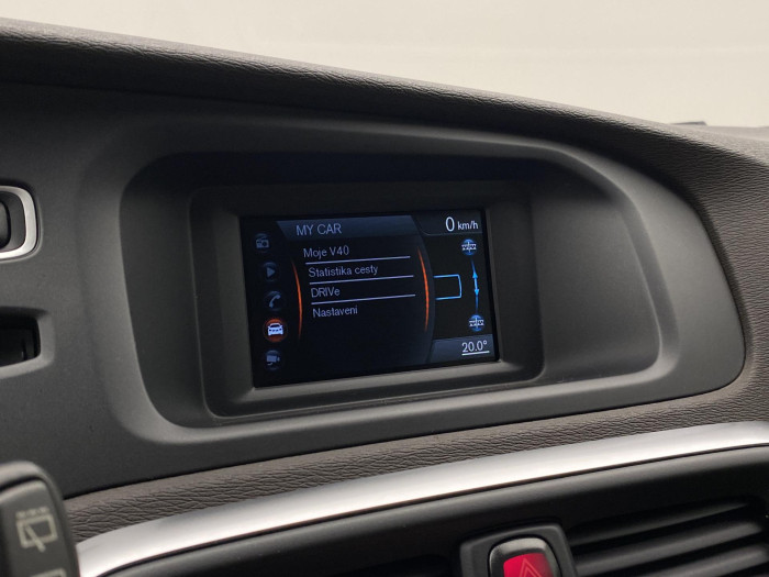 Volvo V40 D3 SUMMUM AUT 2.0 d Summum