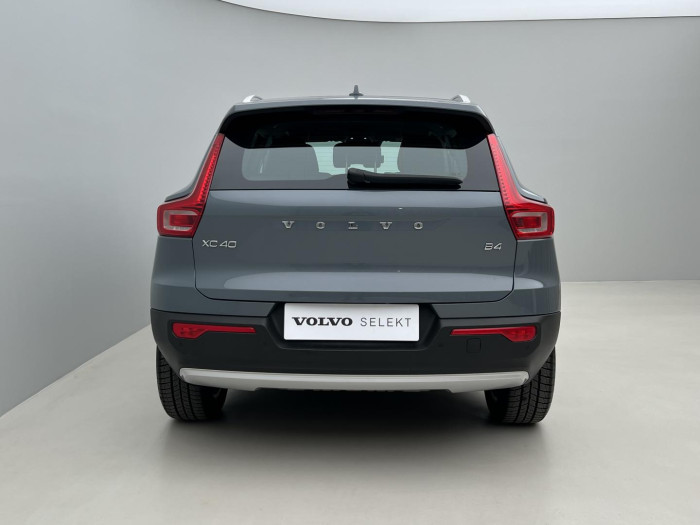 Volvo XC40 B4 MOMENTUM Aut 2.0 Momentum