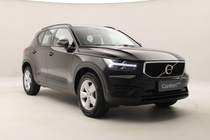 Volvo XC40 T2 MOMENTUM AUT CZ 1.maj 1.5 Momentum