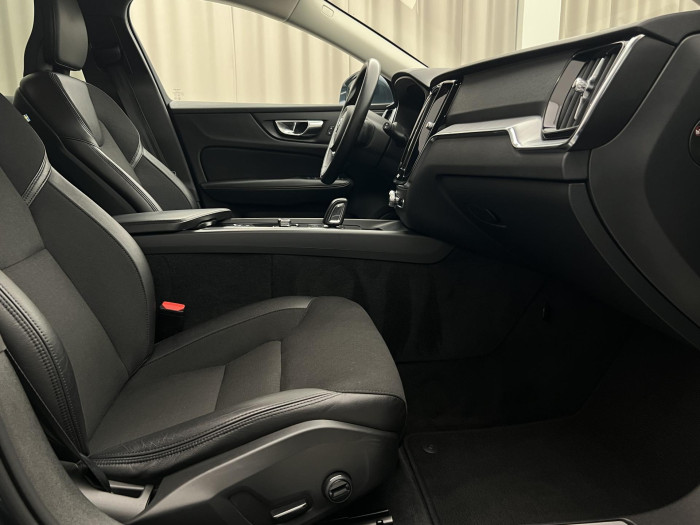 Volvo V60 B4 MOMENTUM AUT 2.0 Momentum