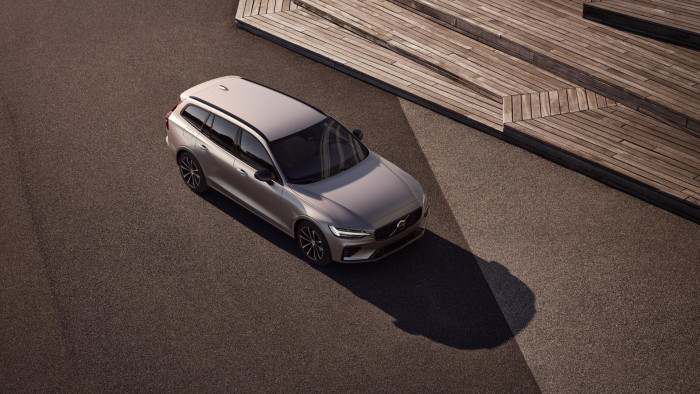 Volvo V60 T6 AWD Plug-in DARK PLUS