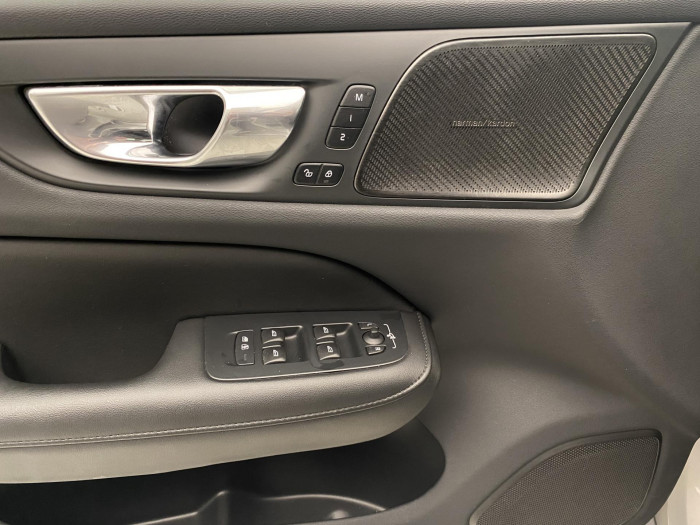 Volvo S60 B5 AWD ULTIMATE DARK AUT CZ