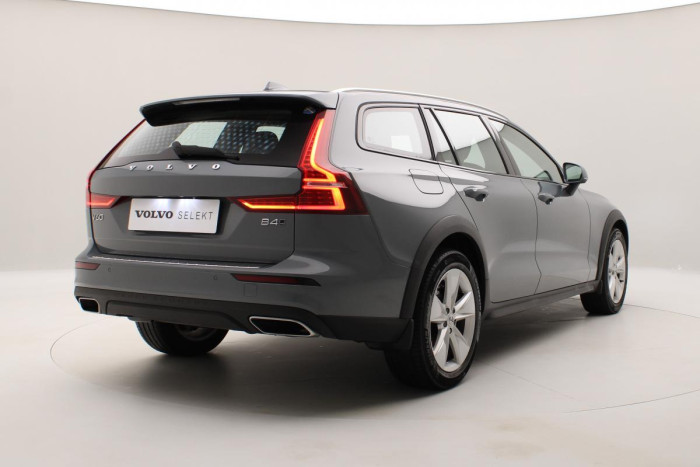 Volvo V60 CC B4 AWD ADVANCED REZERVACE 2.0 CC CC