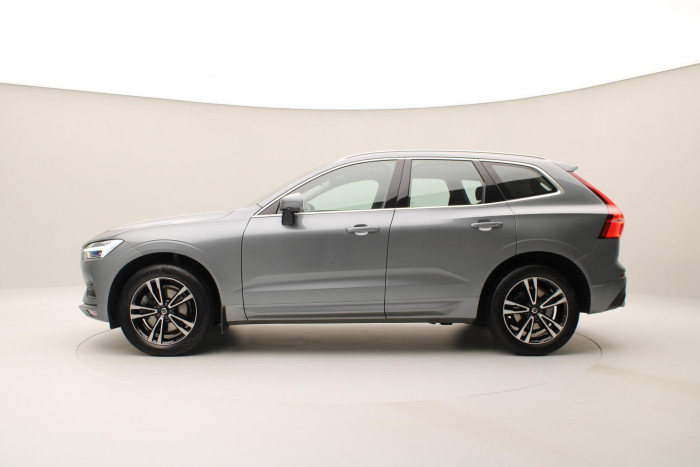 Volvo XC60 B4 AWD MOMENTUM AUT 2.0 Momentum