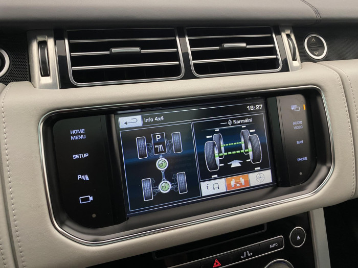 Land Rover Range Rover HYBRID AUTOBIOGRAPHY REZERVACE