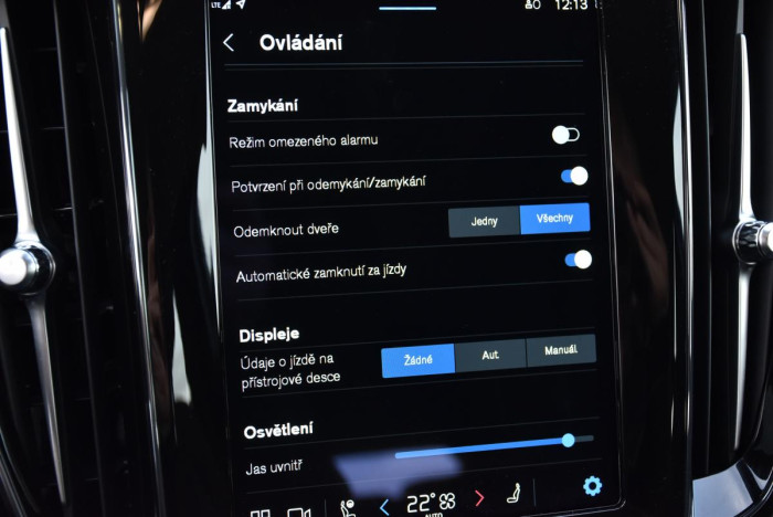 Volvo V60 CROSS COUNTRY B4 REZERVACE