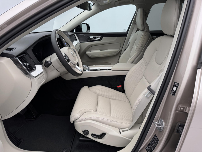 Volvo XC60 T6 AWD AUT DARK PLUS