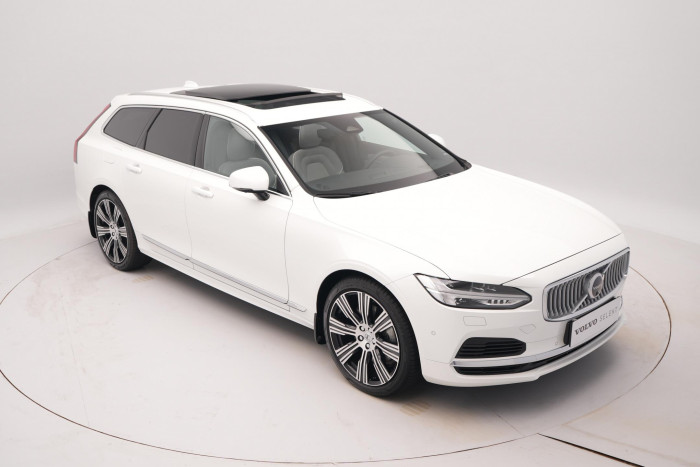 Volvo V90 T8 AWD RECHARGE ULTIMATE 1.maj