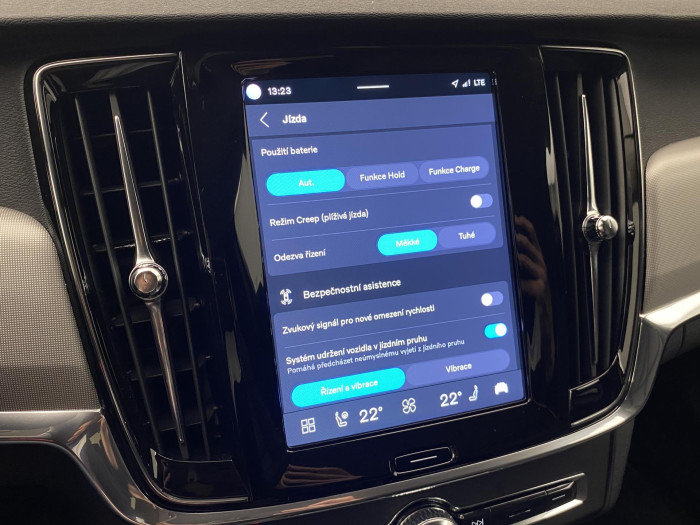 Volvo V90 T6 AWD RECHARGE DARK PLUS