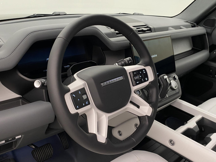 Land Rover Defender D350 X-DYNAMIC HSE AWD AUT 3.0 d Dynamic