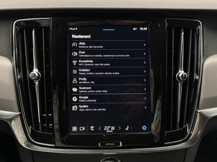 Volvo V90 T6 AWD RECHARGE DARK 1.maj