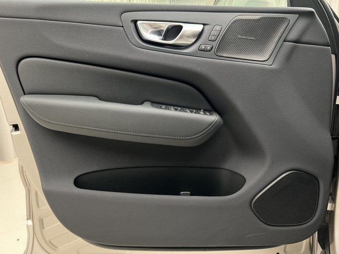 Volvo XC60 T6 AWD RECHARGE PLUS BRIGHT