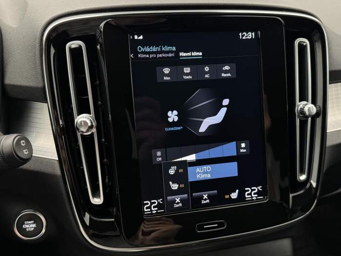 Volvo XC40 B4 MOMENTUM AUT CZ 2.0 Momentum