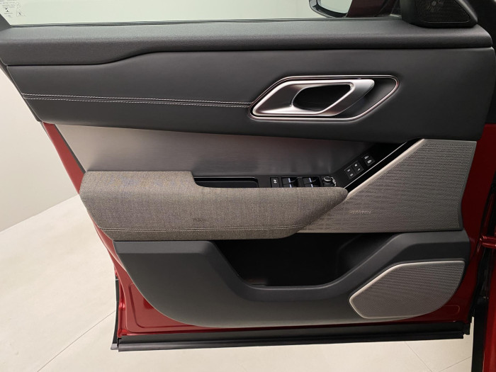 Land Rover Range Rover Velar D300 HSE AWD AUT REZERVACE 3.0 d