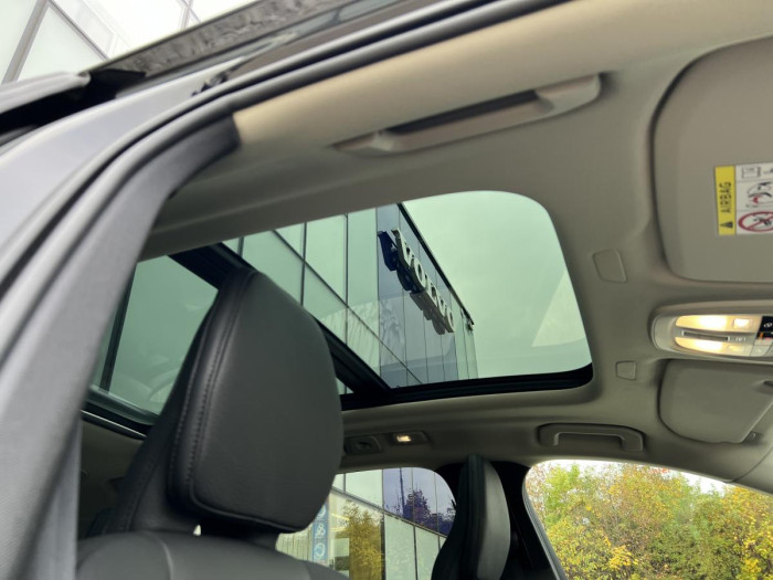 Volvo XC60 B4 AWD DARK PLUS Aut 1.maj. 2.0 Plus