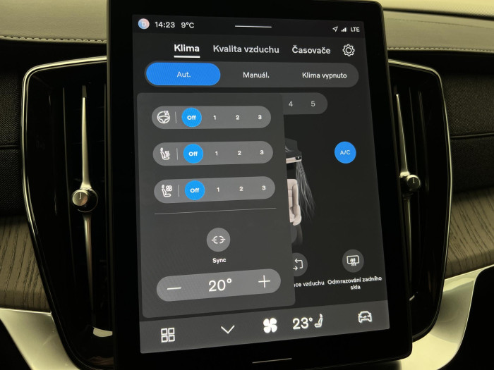 Volvo XC90 T8 AWD RECHARGE PLUS DARK CZ