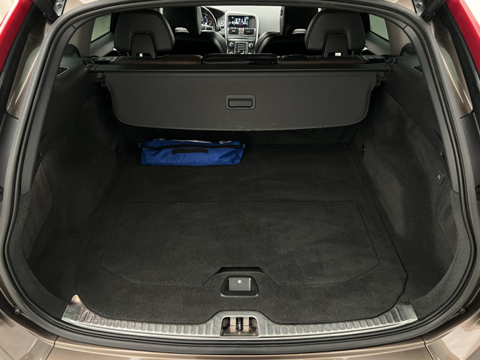 Volvo XC60 D5 AWD SUMMUM AUT CZ 2.4 d Summum