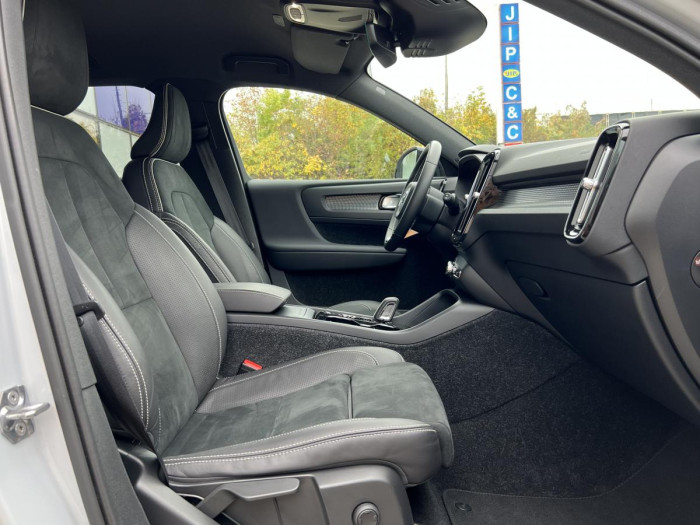 Volvo XC40 D4 AWD R-DESIGN Aut 1.maj. 2.0 d