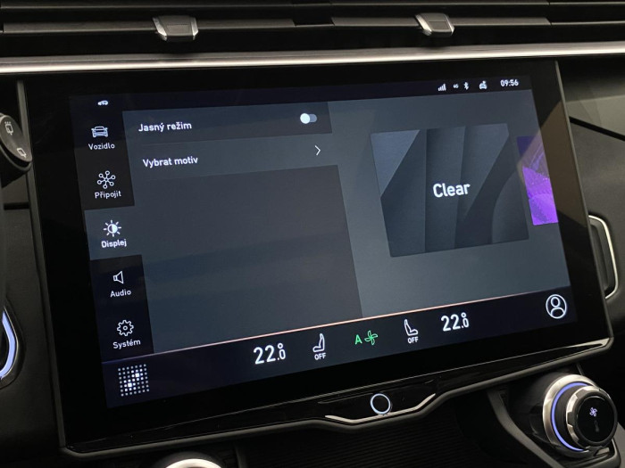 Lynk & Co 01 PHEV DCT AUT 1.maj. REZERVACE