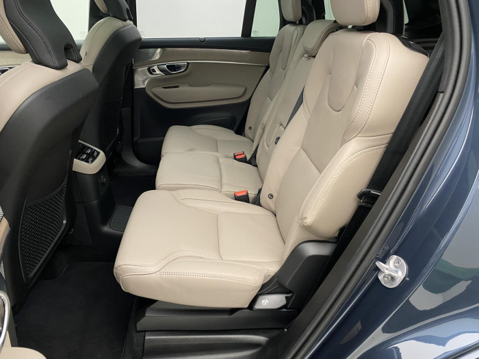 Volvo XC90 T8 AWD RECHARGE BRIGHT ULTRA 7
