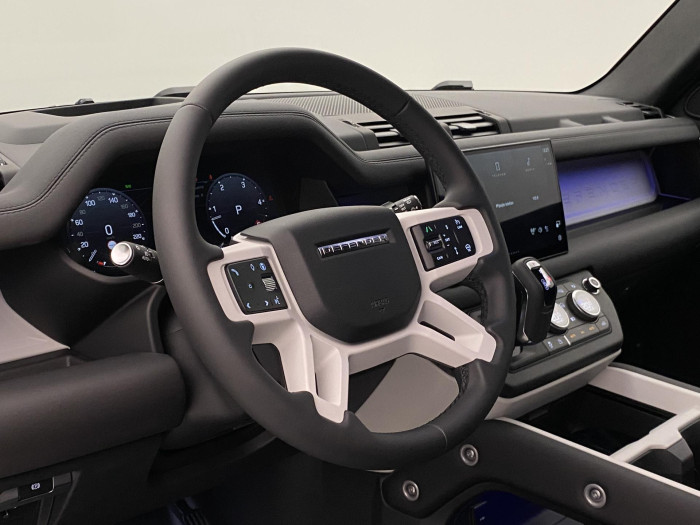 Land Rover Defender 110 HARD TOP D250 X-DYNAMIC SE 3.0 d Dynamic SE