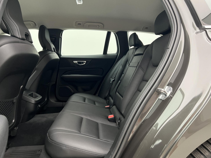 Volvo V60 D3 INSCRIPTION 1.maj. 2.0 d