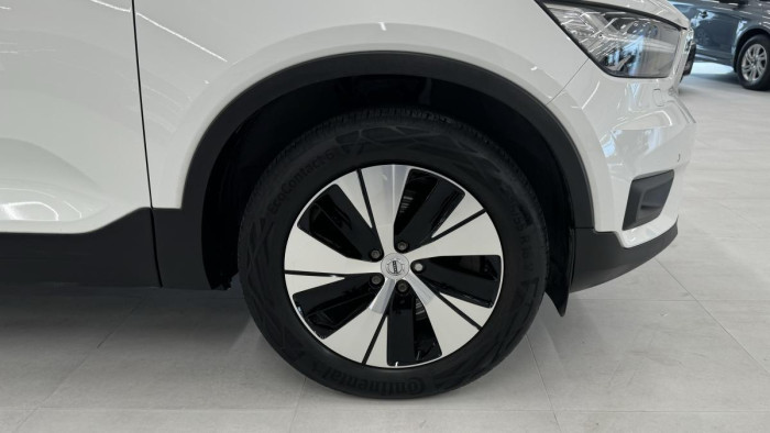 Volvo XC40 T5 TWIN ENGINE REZERVACE