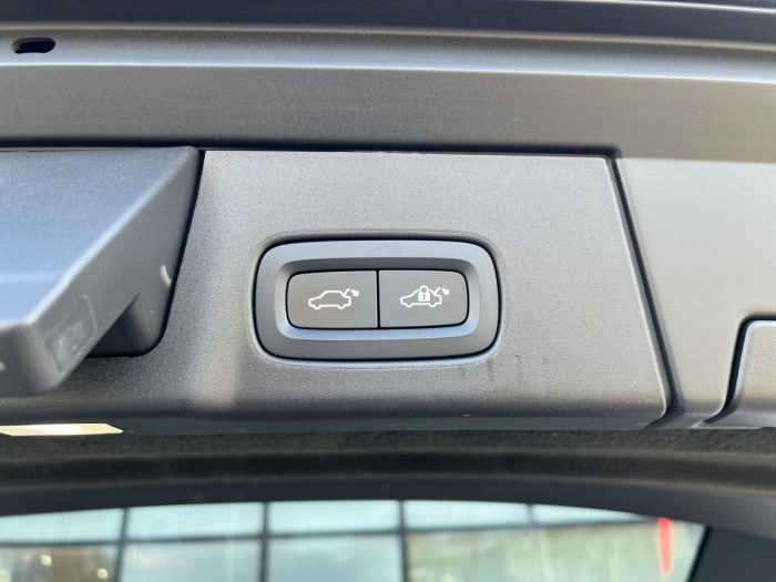 Volvo V90 T8 AWD INSCRIPTION RECHARGE