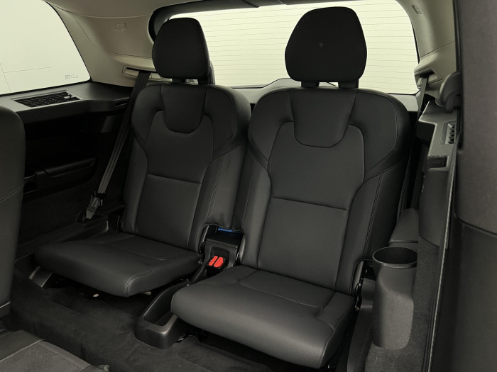 Volvo XC90 B5 AWD CORE 7MÍSTNÁ AUT  CZ