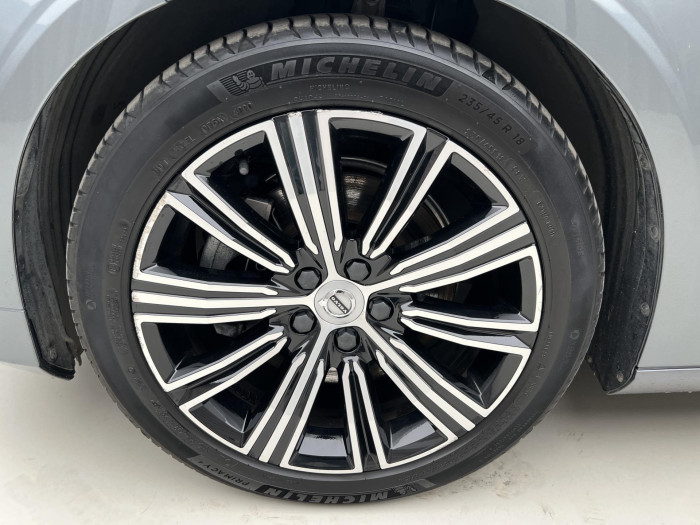 Volvo S60 B3 INSCRIPTION AUT CZ