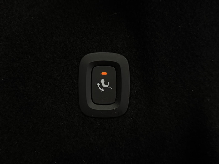 Volvo XC60 B4 AWD MOMENTUM PRO CZ 2.0 Momentum