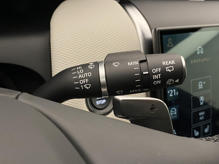 Land Rover Discovery Sport D200 R-DYNAMIC SE AWD AUT 2.0 d Dynamic SE