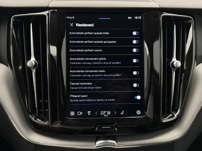 Volvo XC60 B4 AWD PLUS DARK AUT