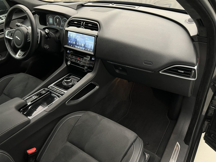 Jaguar F-Pace 30D S AWD AUT 3.0 d