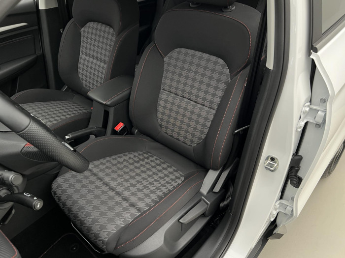 MG ZS 1.5 ESSENTIAL PLUS CZ 1.maj.