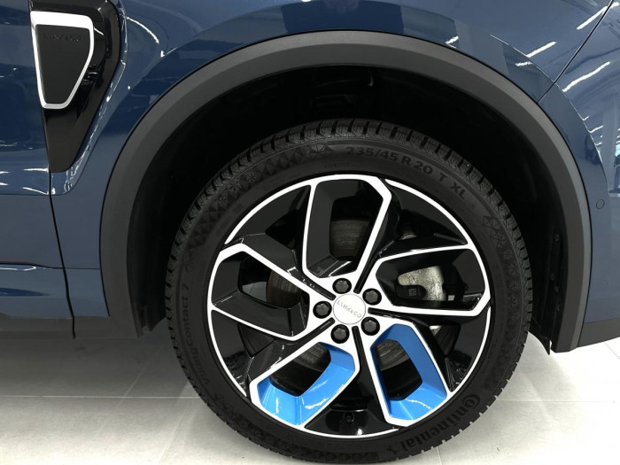 Lynk & Co 01 PHEV DCT AUT 1.maj.